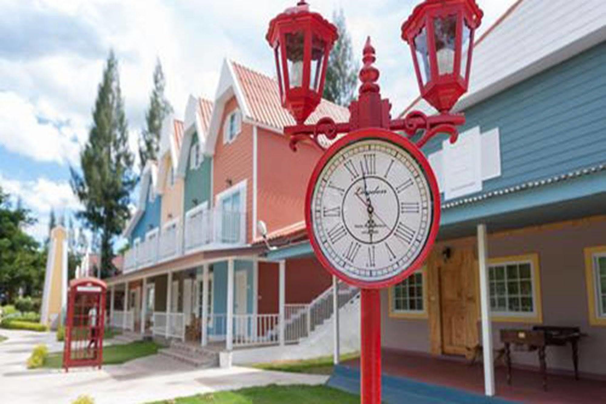 Belmont Village Pakchong Exterior photo